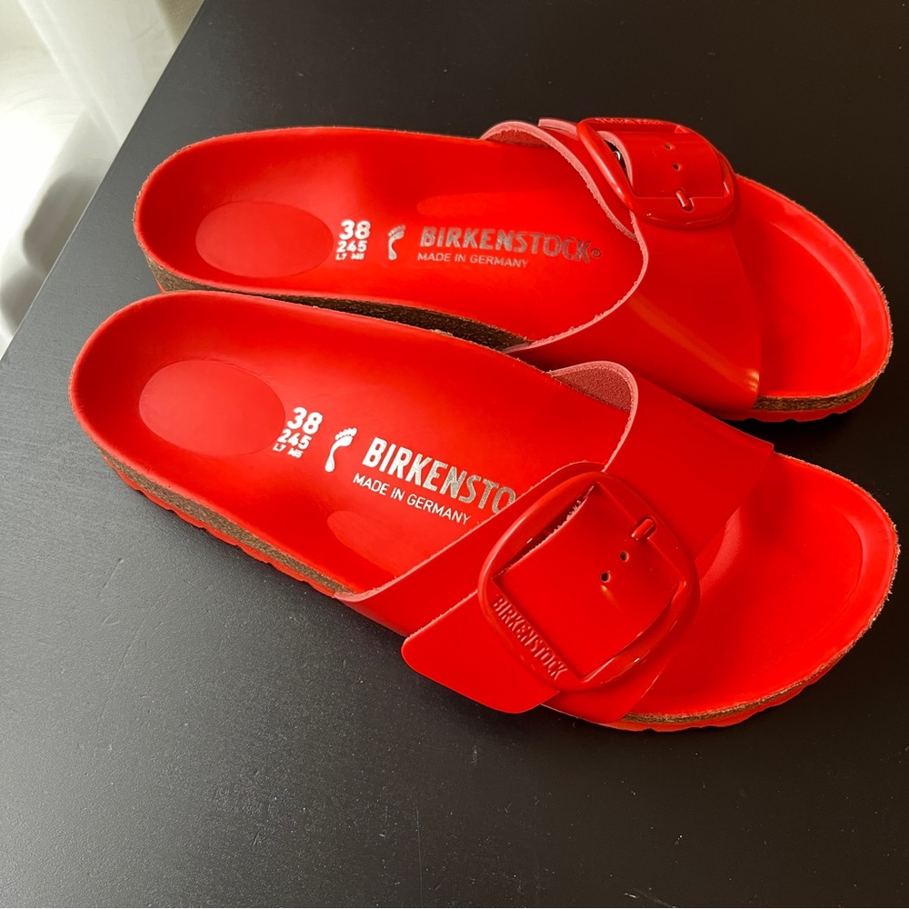 Birkenstock High Shine Tomato Madrid Big Buckle Narrow Fit Ladies US 7 EU 38 - Picture 5 of 7